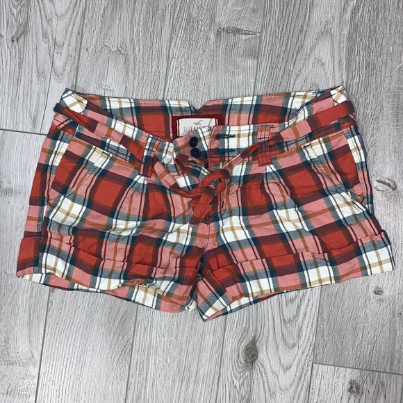 Cute Hollister Plaid Shorts Size 3 - Picture 1 of 4